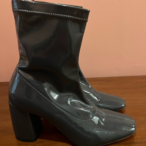 Daniella Shevel BellaMia Gray Patent Boots - Picture 5 of 7